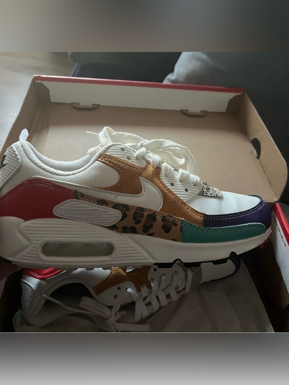Nike Air Max 90 SE Sneakers - Picture 2 of 4
